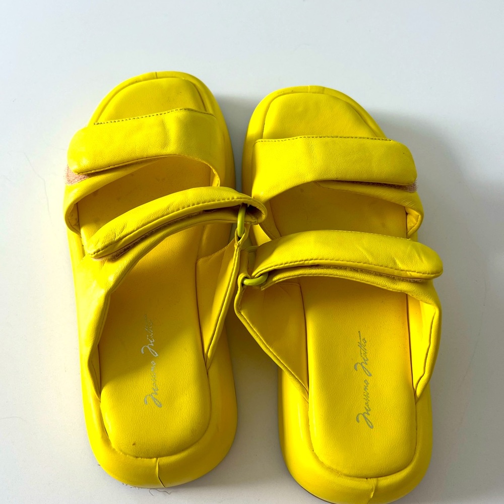 Velcro strap sandals worn 1x